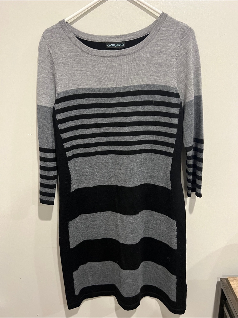 Cynthia Rowley Black and Gray Striped Knit Dress women’s size L merino wool